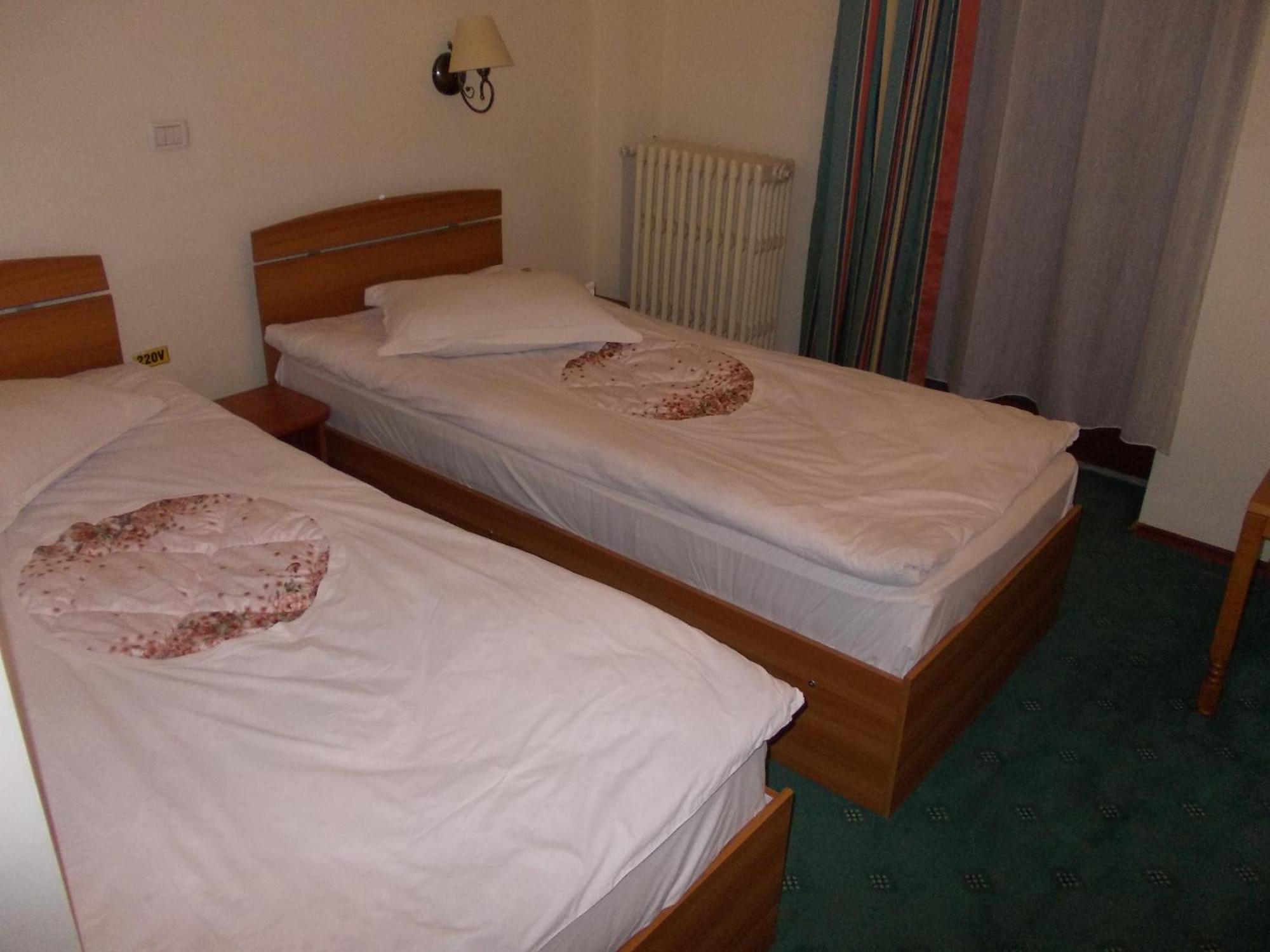 Hotel Bucegi Portile Regatului Pârâul Rece Camera foto