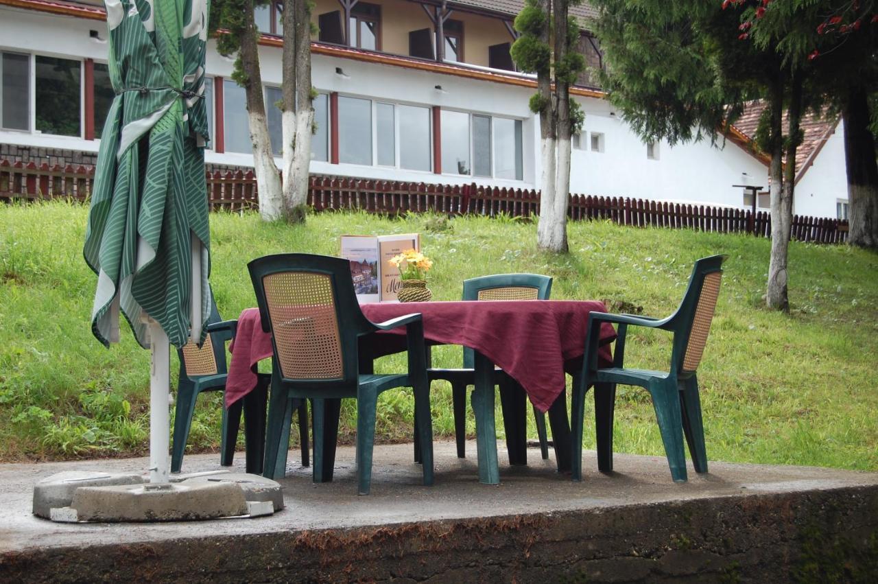 Hotel Bucegi Portile Regatului Pârâul Rece Esterno foto