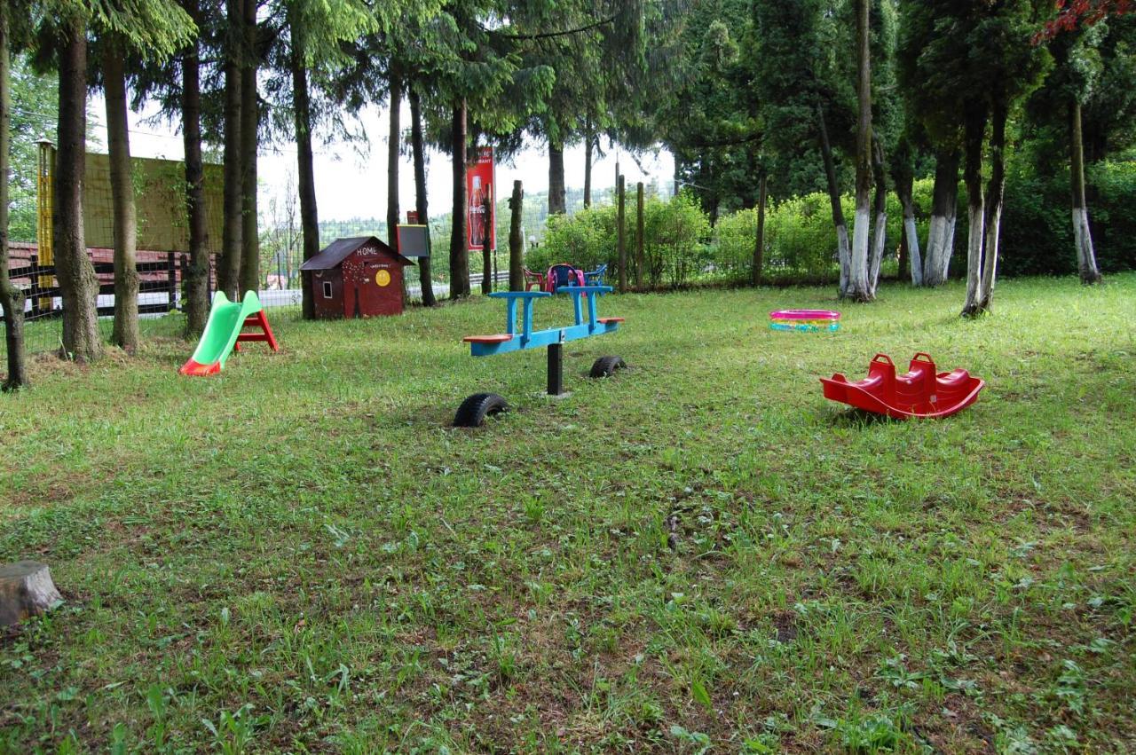 Hotel Bucegi Portile Regatului Pârâul Rece Esterno foto